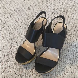 Jessica Simpson stilettos